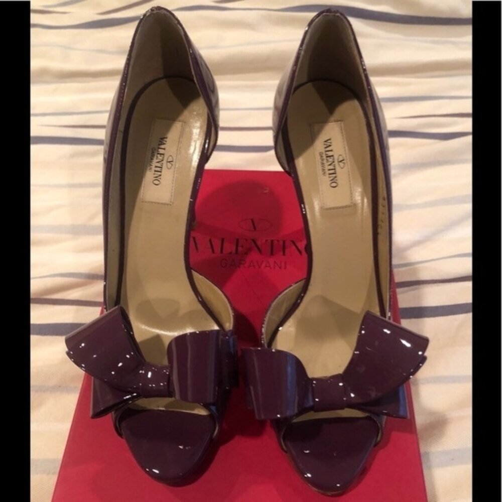 Valentino Garavani pumps